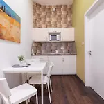 Gde Wesselenyi Triple Apartment Budapest