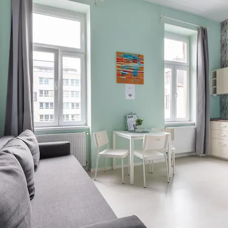 Gde Wesselenyi Triple