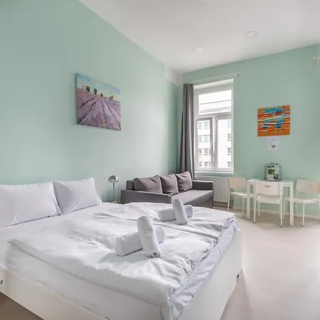 Gde Wesselenyi Triple * בודפשט