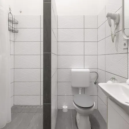 Gde Wesselenyi Triple דירה *