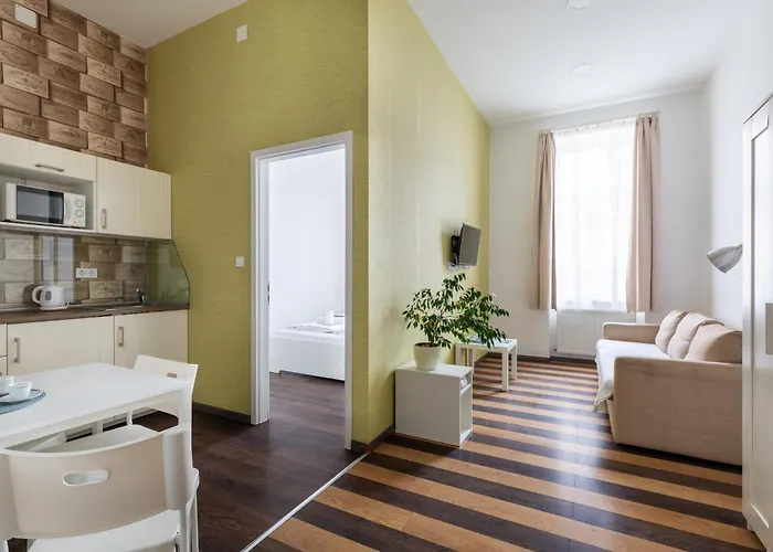 Gde Wesselenyi Triple