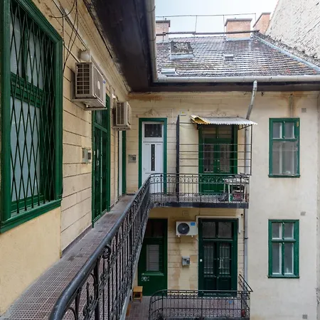 Gde Wesselenyi Triple *