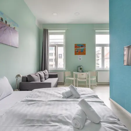 Gde Wesselenyi Triple